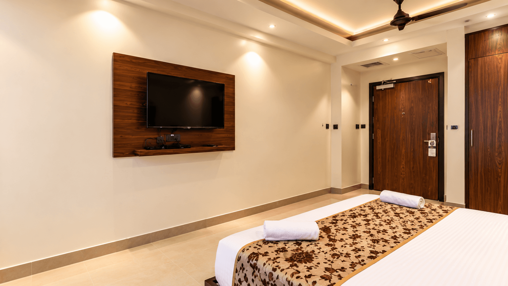 Single Room thumbnail 4