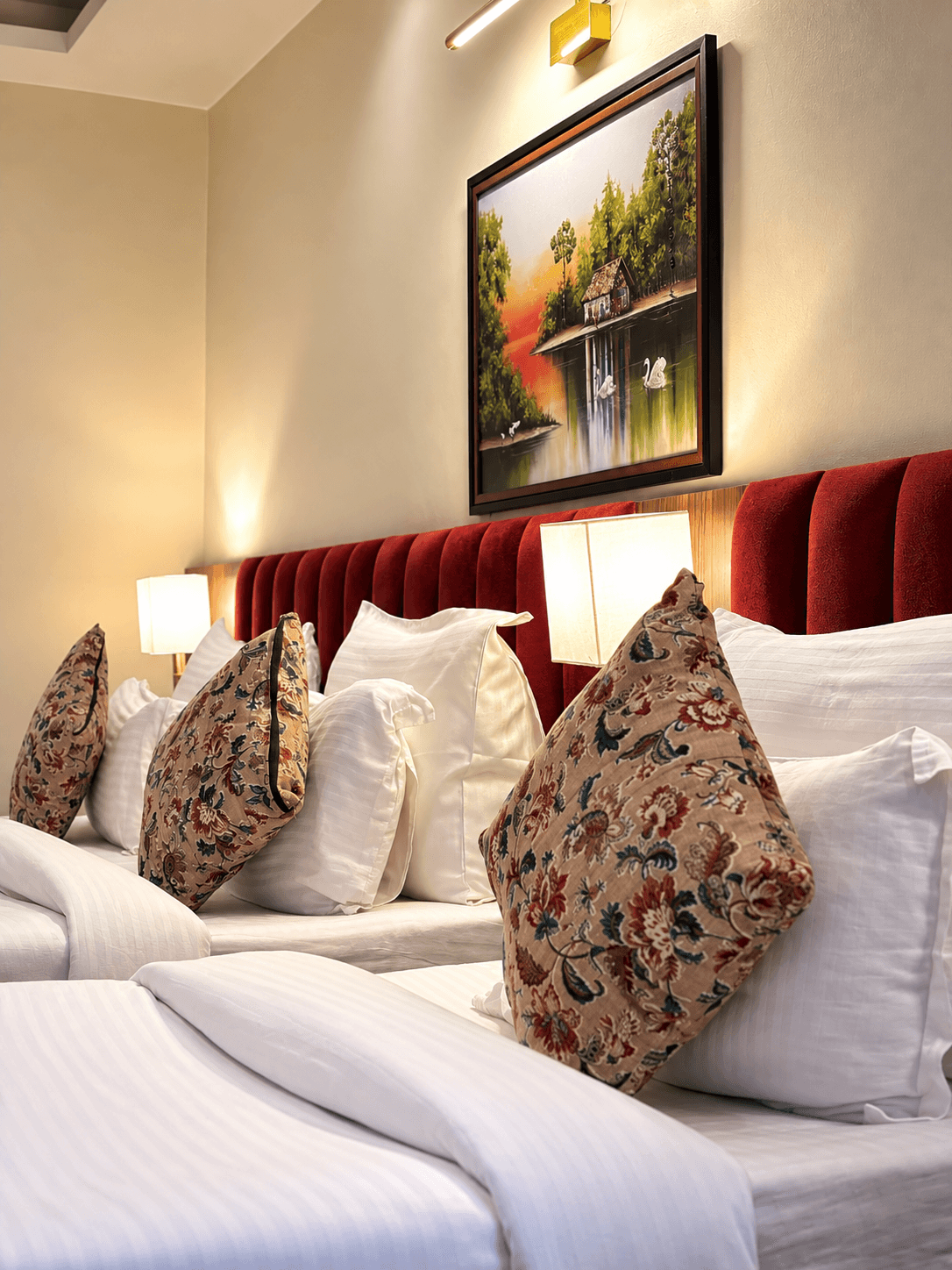 Triple Room thumbnail 2